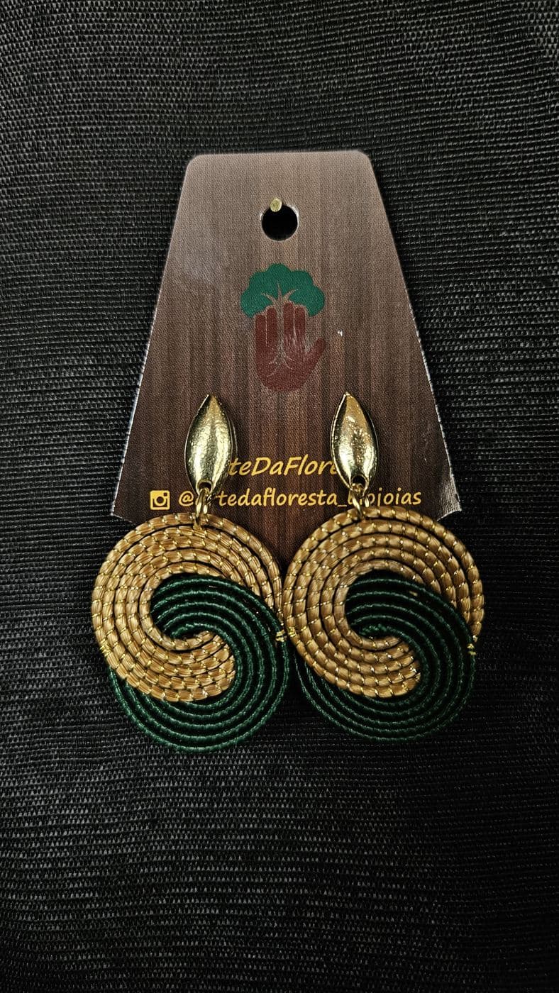 Brinco Espiral Bicolor Verde Floresta e Dourado